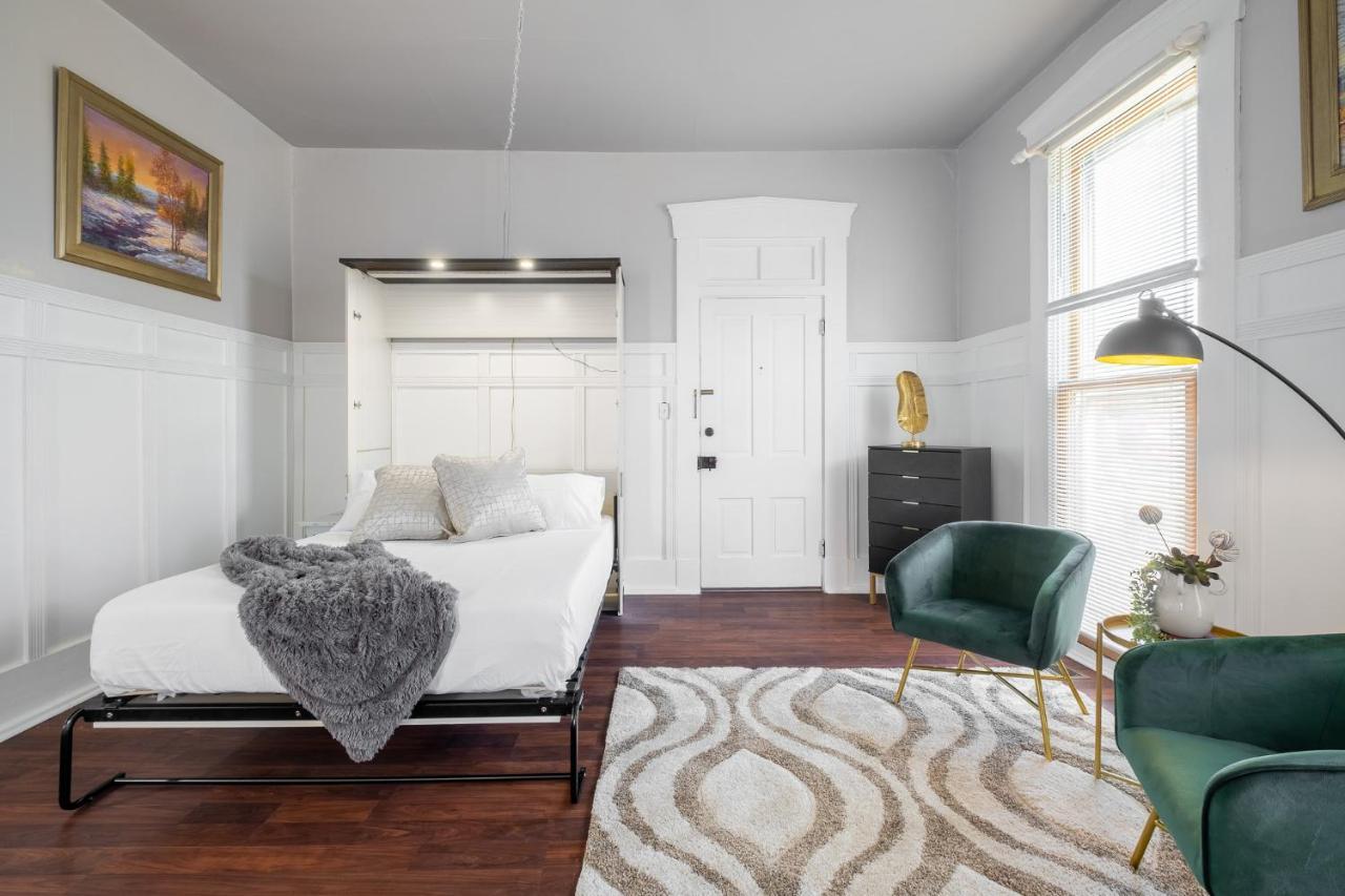 Walk/ Bike Everywhere From This Historic Chic Studio Columbus Exterior photo